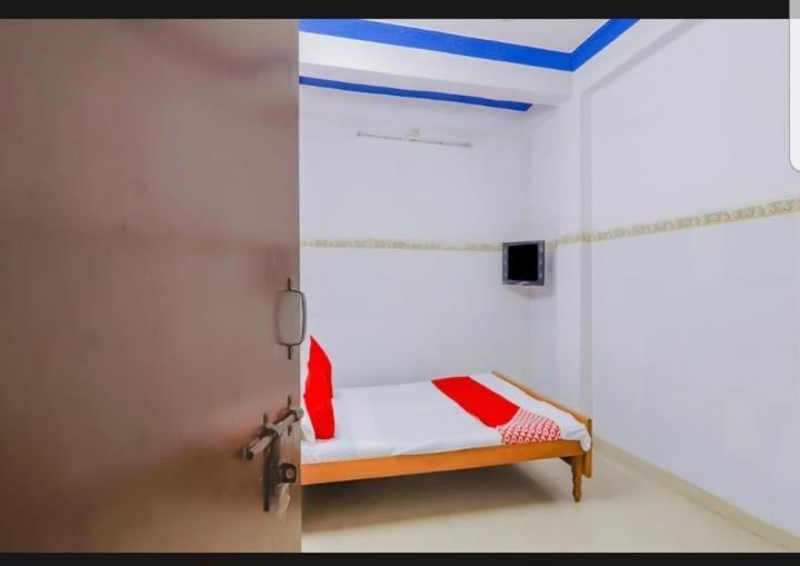 Metro Lodge Hyderabad Esterno foto